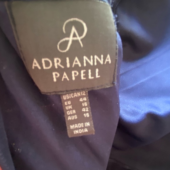 Adrianna Papell Women's Short-Sleeve Grid Beaded Gown - Picture 10 of 16